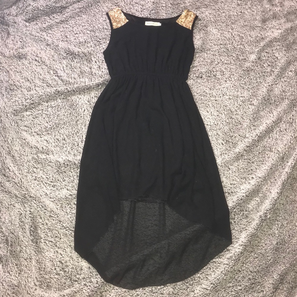 Black Hi-Lo Dress with Sequins Pattern/Texture